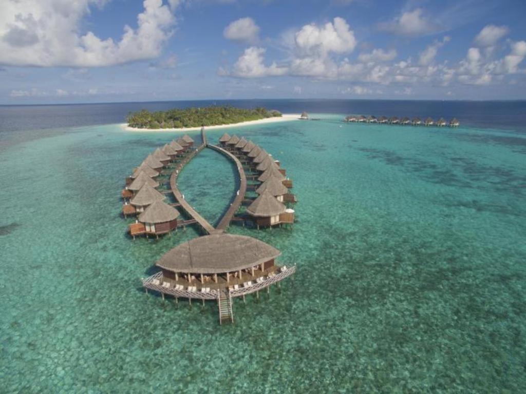 Angaga Island Resort And Spa Esterno foto