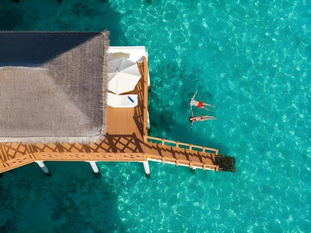Angaga Island Resort And Spa Esterno foto