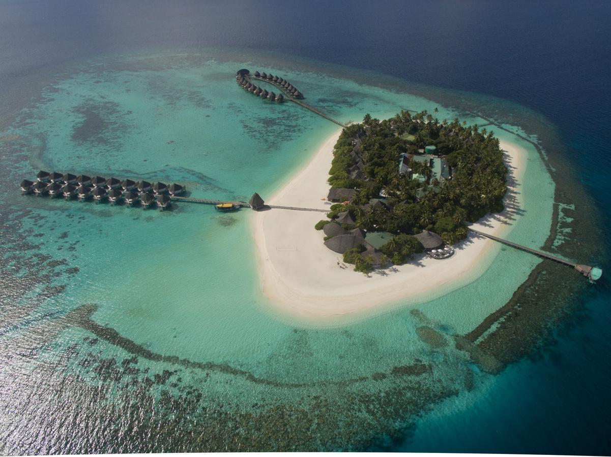 Angaga Island Resort And Spa Esterno foto